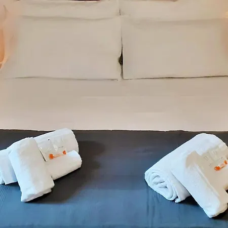 Near Metro Flat - Garbatella * Rom